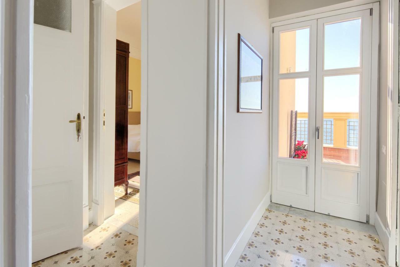 La Giulietta - Penthouse Salerno Exterior foto